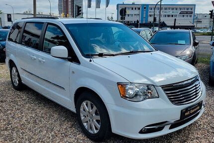 Chrysler Grand Voyager 106.415 km 16.999 &euro; Potsdam 14480