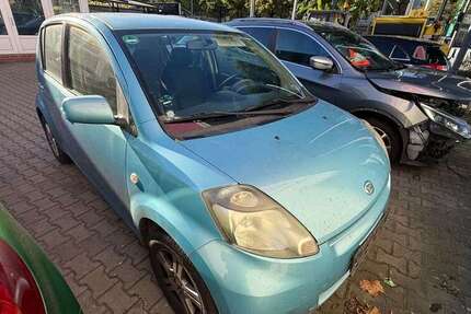 Daihatsu Sirion 203.081 km 950 € Berlin 12357