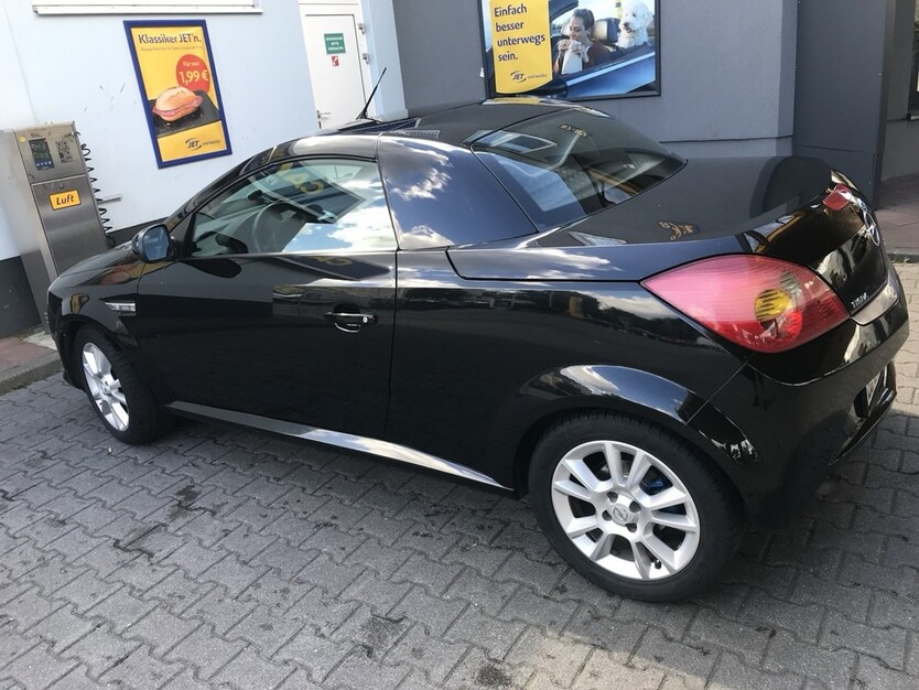 Opel Tigra 240.000 km 3.150 € Berlin 10178