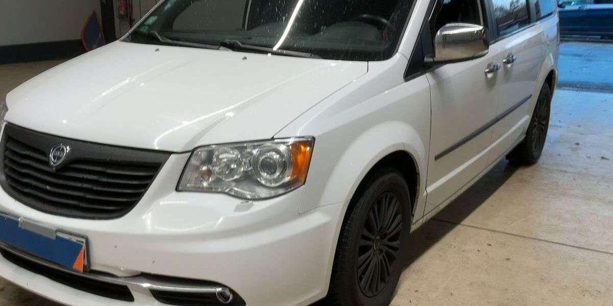 Lancia Voyager 136.774 km 12.650 € Berlin 13127