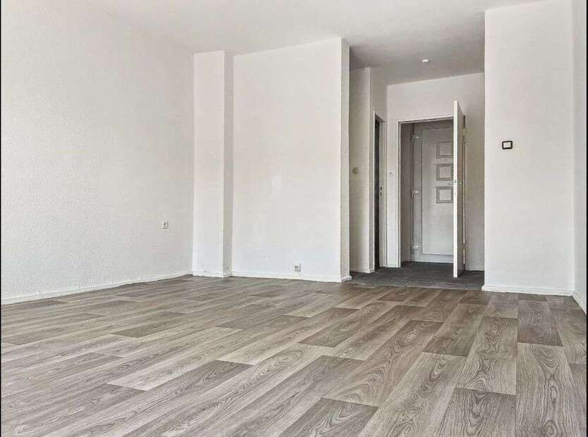 Wohnung zum Kaufen in Berlin 119.000 € 30.81 m²