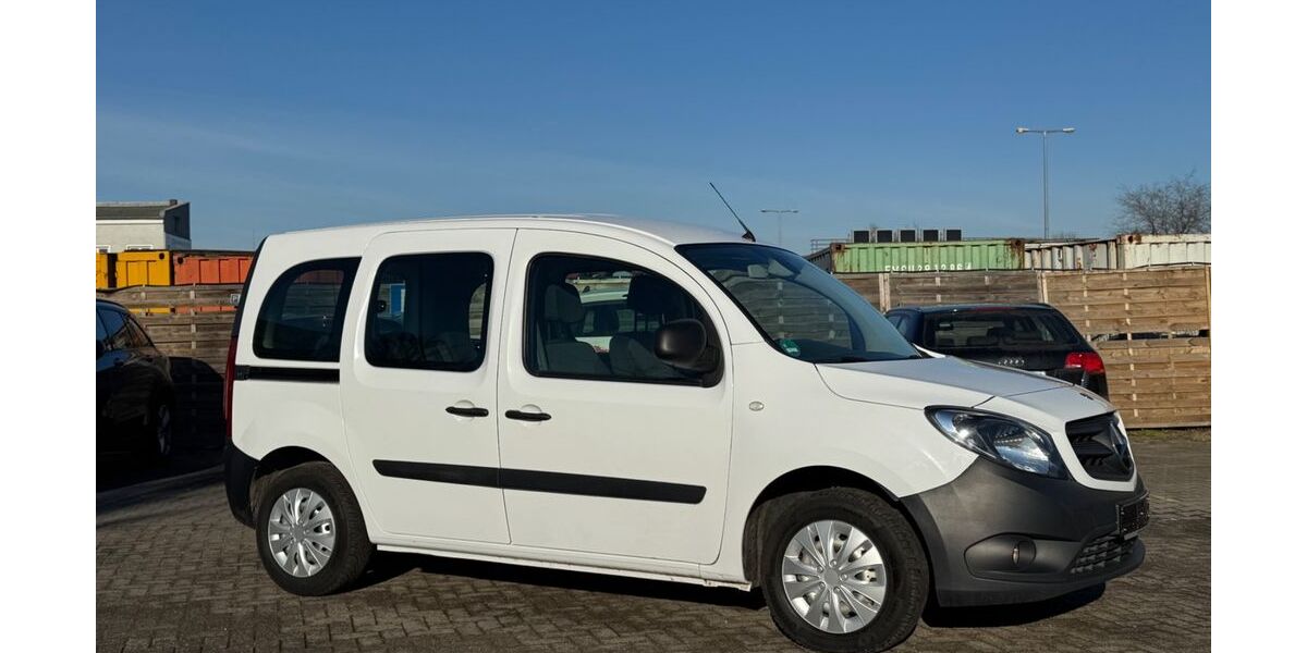 Mercedes-Benz Citan 168.417 km 9.900 &euro; Berlin 12099
