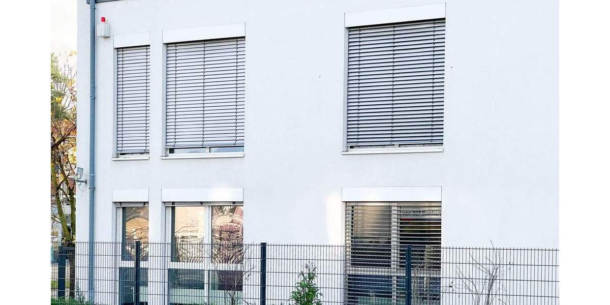 Mehrfamilienhaus, Wohnhaus Stahnsdorf - 5 Zimmer, 253 m&sup2;, 2.406&euro; | Angebot:25737106