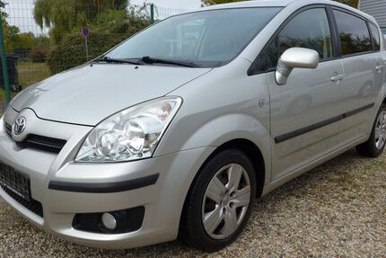 Toyota Corolla Verso 192.161 km 3.400 € Berlin 13088