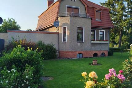 Frisch sanierte 3-Raumwohnung mit neuer Einbauküche u Badezimmer 3 zimmer