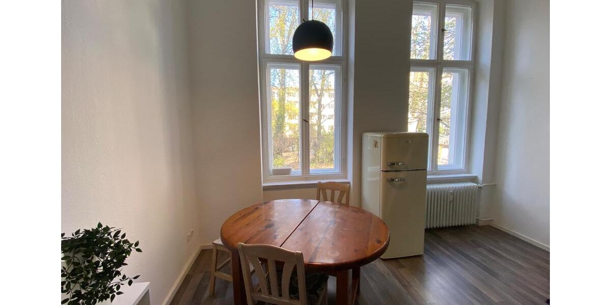 Etagenwohnung Berlin Friedrichshain-Kreuzberg - 2 Zimmer, 37 m&sup2;, 1.200&euro; | Angebot:26063617