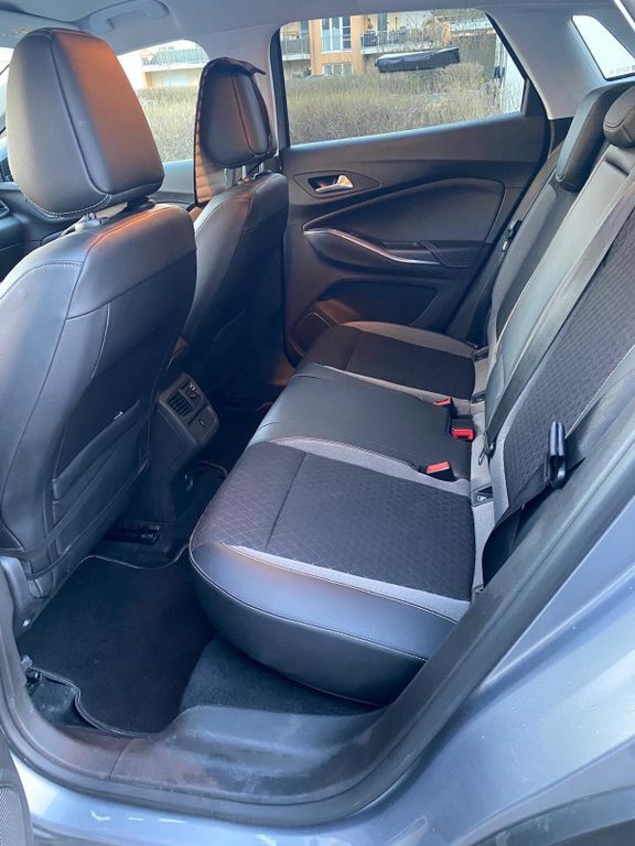 Opel Grandland (X) 175.000 km 9.000 € Berlin 12349