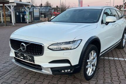 Volvo V90 Cross Country 146.000 km 17.000 &euro; Mahlow 15831