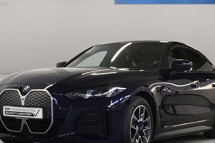 BMW i4 5.540 km 49.400 € Berlin 12683