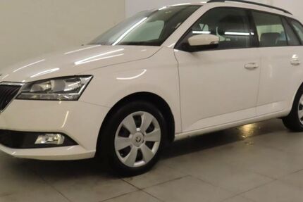 Skoda Fabia 143.000 km 9.990 &euro; Berlin 12307