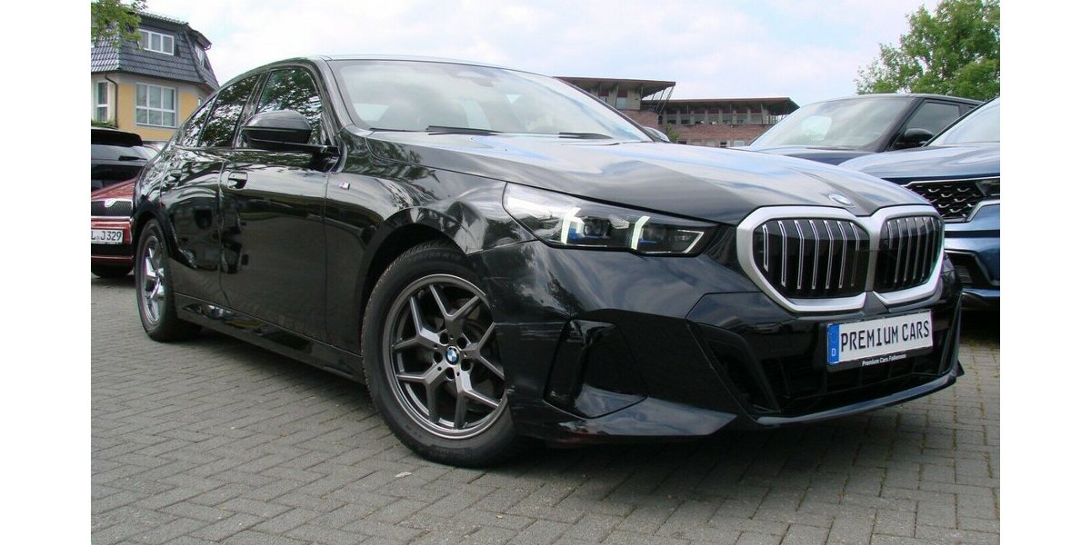 BMW 520 M-Sport Shadow Line ACC H&K SHZ AHK 360º 22.012 km 46.980 &euro; Falkensee 14612