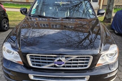 Volvo XC 90 188.000 km 11.000 € Berlin 10178