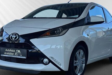 Toyota Aygo (X) 85.000 km 7.480 &euro; Berlin 13581