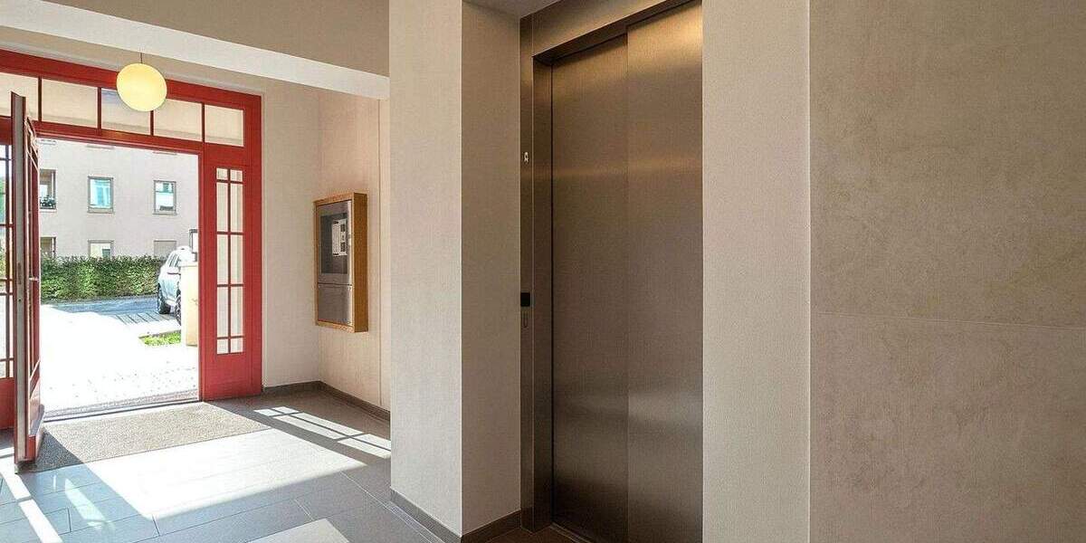 Stilvolle, helle 2-Zimmer-Wohnung mit Balkon und Ausblick 2 zimmer