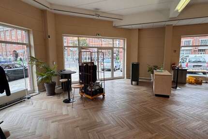 Einzelhandel in Berlin 28.000 € 955 m² zimmer