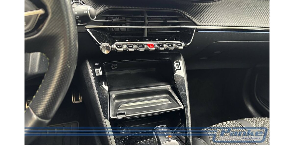 Peugeot 208 e - GT EAT*NAV*360°*Pano*TotW*LED*ACC* 165.635 km 11.890 &euro; Berlin 13187