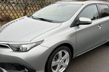 Toyota Auris 56.601 km 15.999 &euro; Berlin 10707