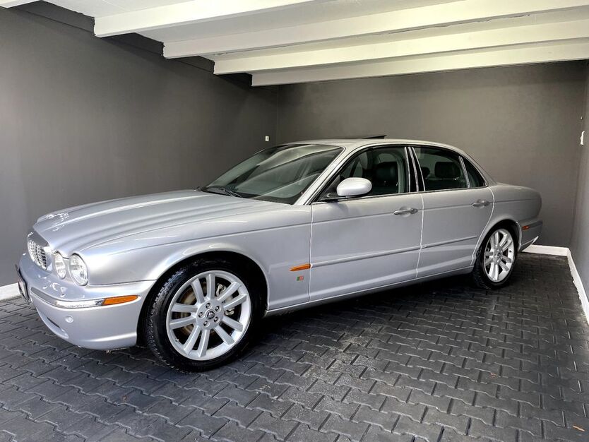 Jaguar XJ 200.000 km 7.990 € Berlin 12279