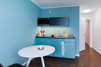 DIE ZIMMEREI | Möbliertes Apartment in Mitte für Berufseinsteigende & Praktikant:innen | Large Bude 1 zimmer