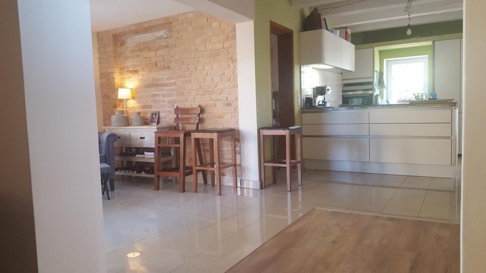 Landhaus m. 2700qm Sommergarten ca.20min südl.v. Berlin u.Potsdam 8 zimmer