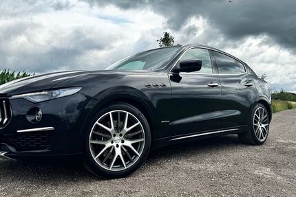 Maserati Levante 85.800 km 41.200 &euro; Berlin 10777