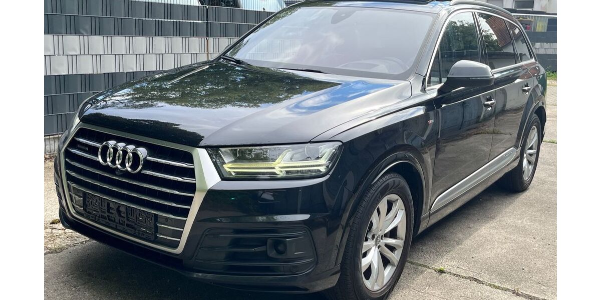 Audi Q7 252.000 km 24.990 &euro; Berlin 12349