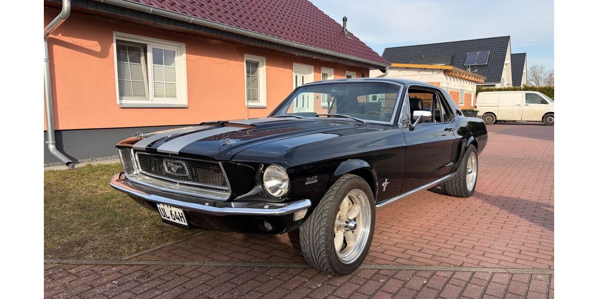 Ford Mustang 34.000 km 3.990 &euro; Kloster Lehnin 14797