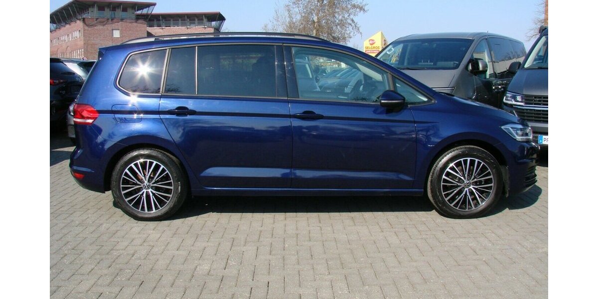 VW Touran 1.5TSi Comfortline 7-Sitzer LED ACC Standhe 18.601 km 31.980 &euro; Falkensee 14612