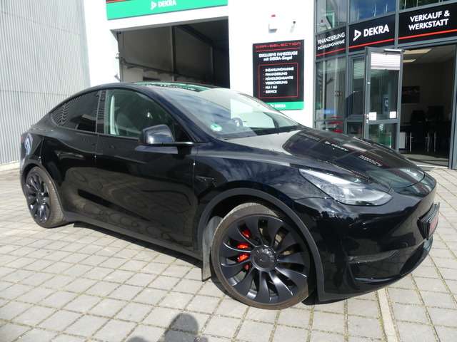Tesla Model Y 34.586 km 43.800 € Berlin 13156