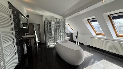 ERSTKLASSIGES WOHNDOMIZIL MIT TERRASSE, SOFORT BEZUGSFREI - Dachgeschoßwohnung Berlin-Tiergarten Tiergarten | Angebot:27693205