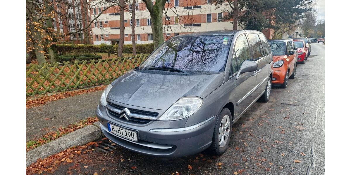 Citroen C8 202.000 km 1.900 € Berlin 14089