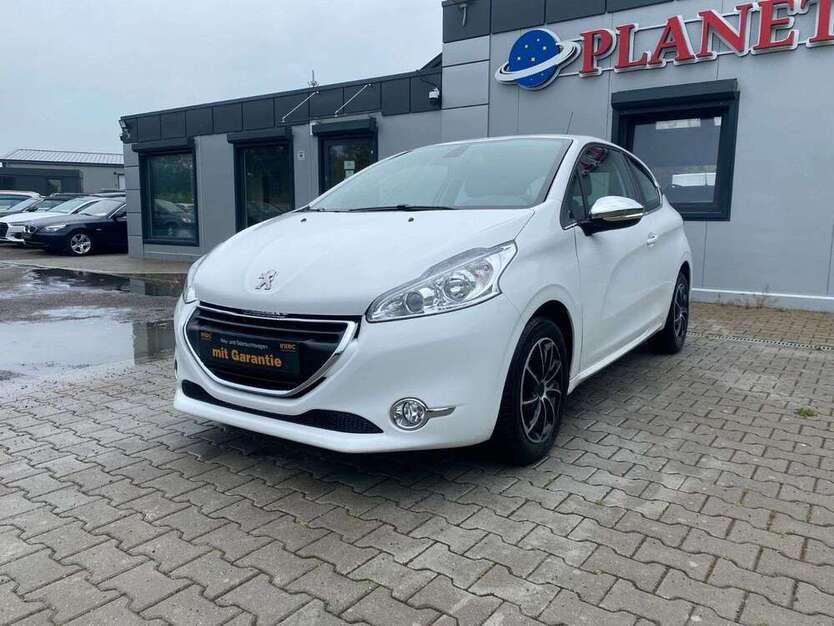Peugeot 208 108.996 km 5.999 € Ludwigsfelde 14974