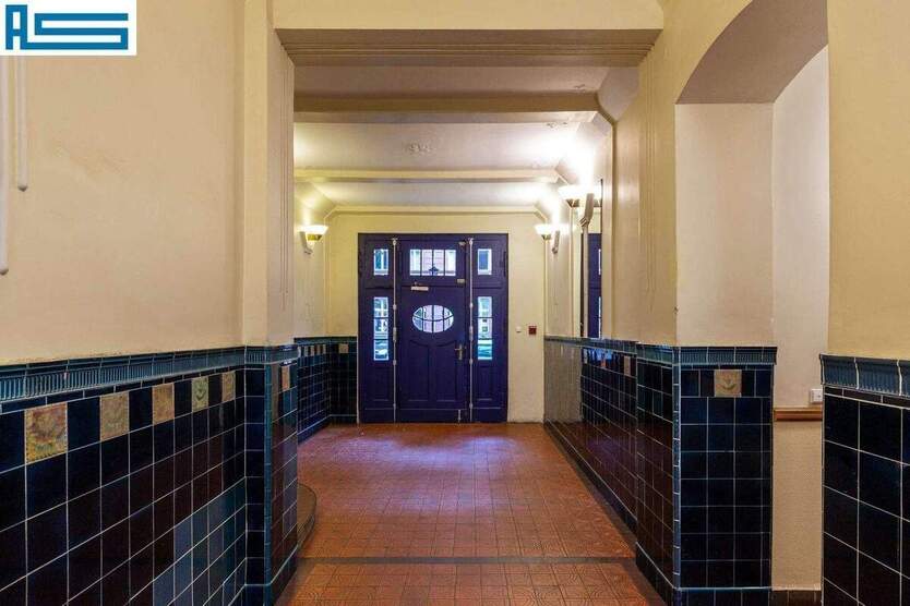 Vermietete Zweizimmerwohnung mit tollen Altbaudetails unweit des Klausenerplatzes 2 zimmer