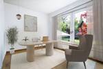 Großzügiges Familienhaus mit 4 Wohnbereichen, Garten und Indoor-Pool