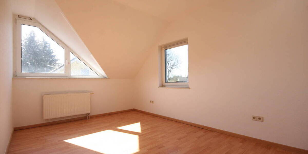 Doppelhaushälfte Brieselang - 4 Zimmer, 96 m&sup2;, 399.000&euro; | Angebot:25747407