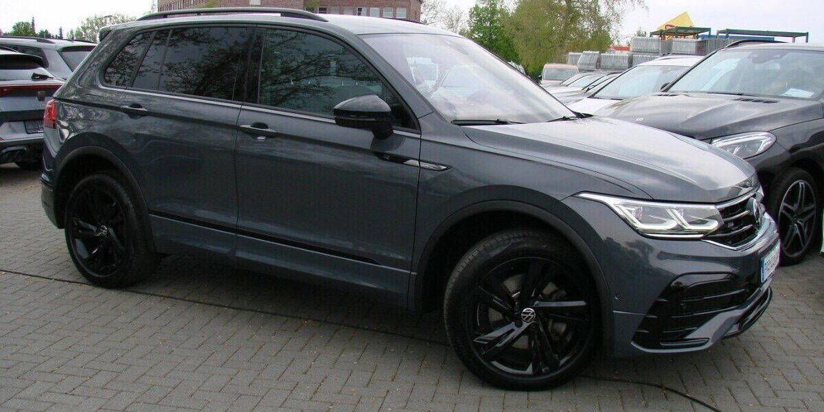 VW Tiguan 2.0TSI R-Line 4Motion 360° IQ-Light ACC 59.491 km 35.980 &euro; Falkensee 14612
