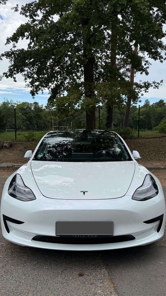 Tesla Model 3 89.000 km 23.500 € berlin 14169