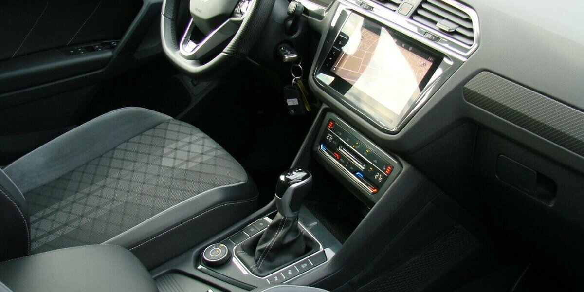 VW Tiguan 2.0TDi R-Line 4M BlackStyle ACC IQ LIGHT 41.763 km 34.980 &euro; Falkensee 14612