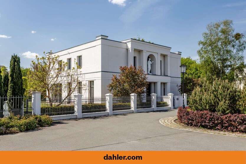 Haus zum Kaufen in Potsdam Berliner Vorstadt 3.690.000 € 395 m²