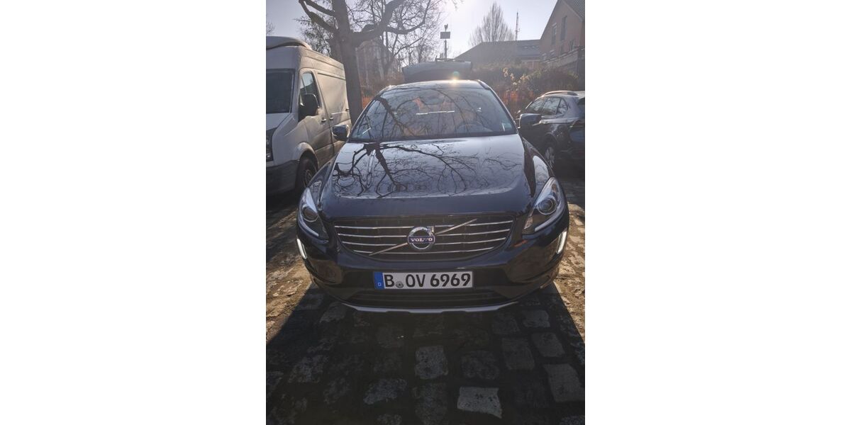 Volvo XC60 71.348 km 22.600 &euro; Berlin 12305