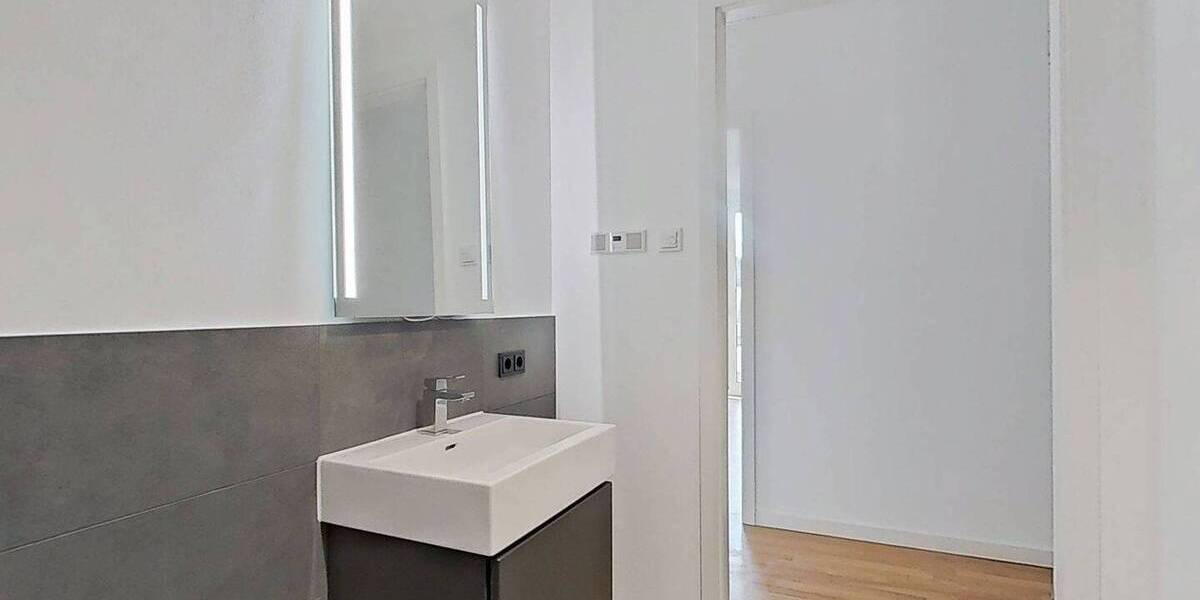 Etagenwohnung Berlin Mitte - 3 Zimmer, 100 m&sup2;, 3.425&euro; | Angebot:26841632