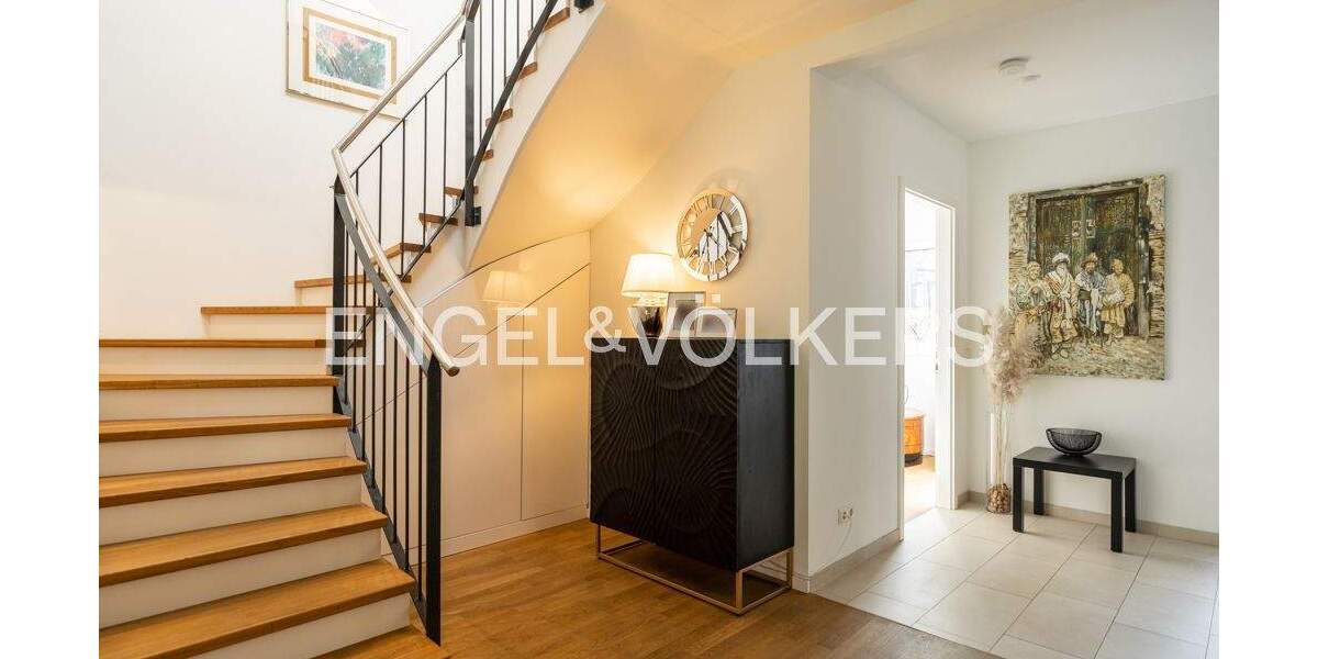 Exklusives Familiendomizil - Auf 8 Jahre befristet & möbliert 5 zimmer