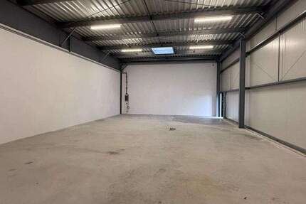 Vielseitig nutzbare Lagerhalle für PKWs, Boote, uvm. im Berliner Umland zimmer