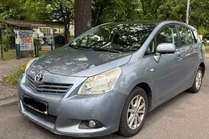 Toyota Verso 222.370 km 2.999 &euro; Berlin 12351