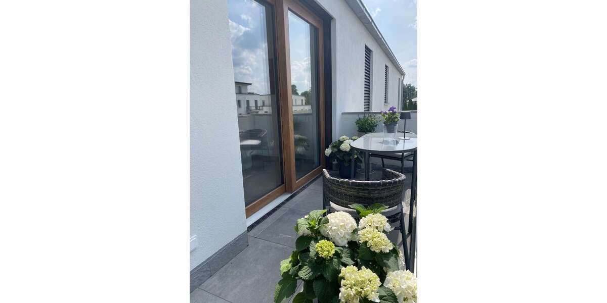 Etagenwohnung Stahnsdorf - 2 Zimmer, 68 m&sup2;, 2.150&euro; | Angebot:21551477