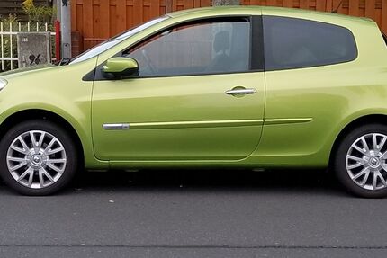 Renault Clio 140.000 km 3.000 &euro; Potsdam 14471