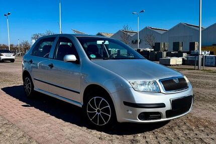 Skoda Fabia 76.260 km 2.500 &euro; Falkensee 14612