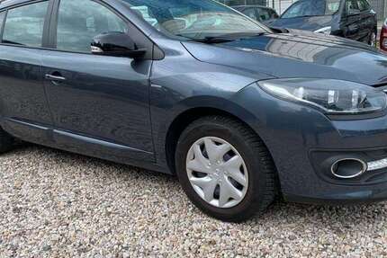 Renault Megane 36.625 km 8.490 € Berlin-Spandau 13597