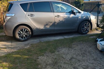 Toyota Verso 108.000 km 10.900 &euro; Berlin 12279