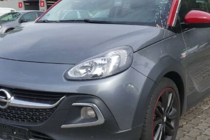 Opel Adam 102.000 km 6.999 &euro; Berlin 13597